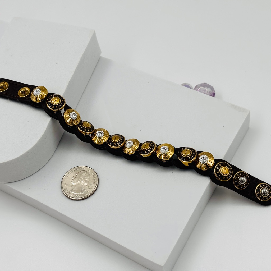 Henri Bendel Brown Leather Swarovski Crystal Logo Snap Bracelet 88$